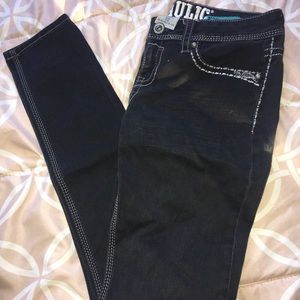 Skinny jeans